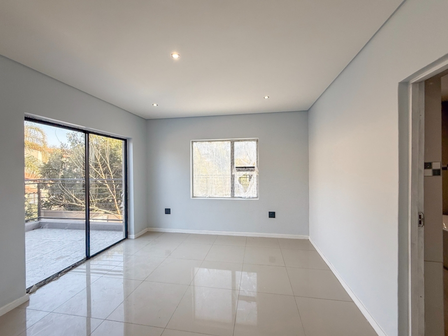 5 Bedroom Property for Sale in Melodie North West